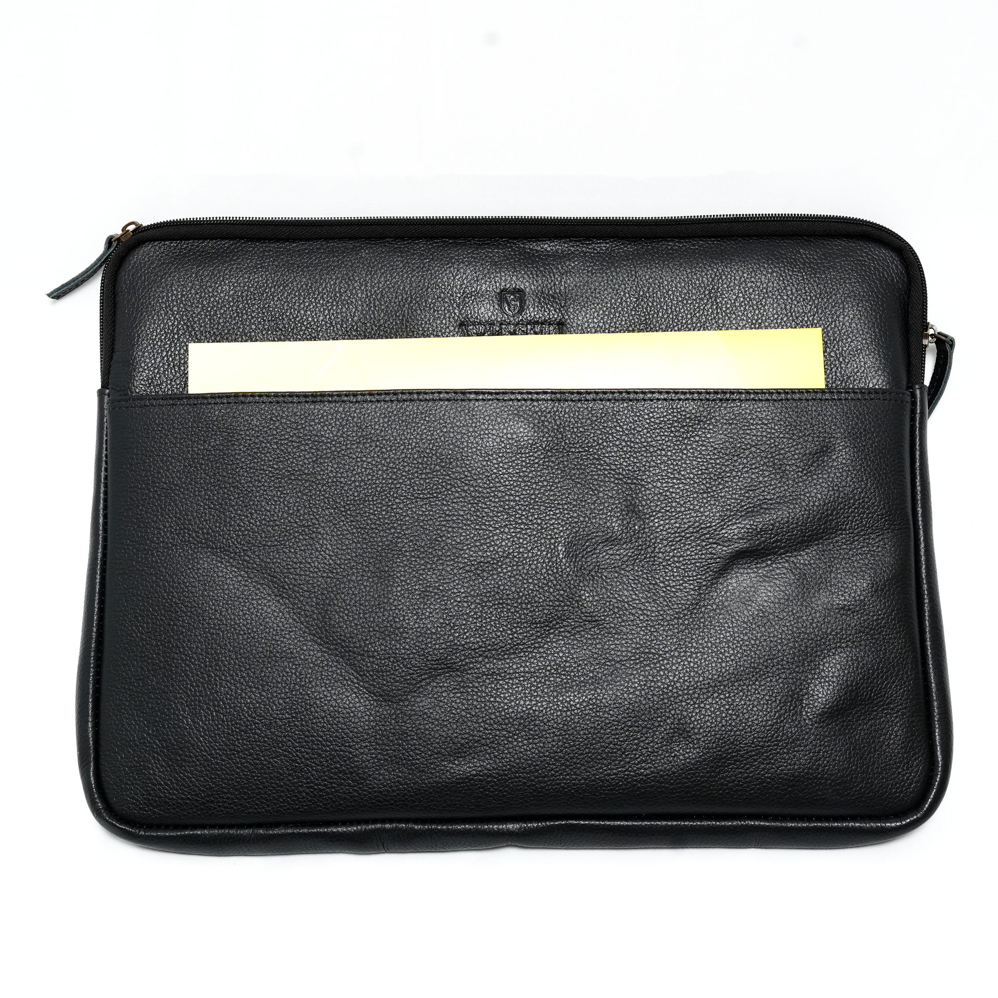 leder laptop hulle schwarz vorderansicht mit notebook